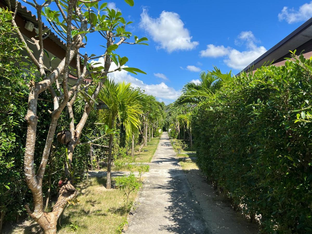 Cheeva Beach Resort バーン・タイ エクステリア 写真